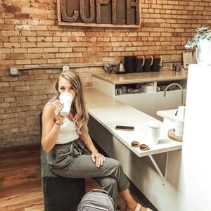 Meet your Posher, Annamarie